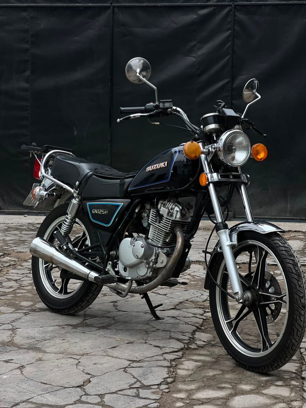 Suzuki GN125H